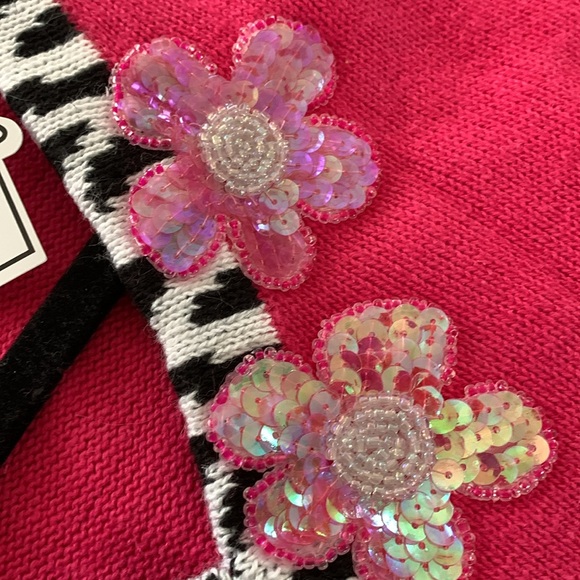 Storybook Vest - Picture 4 of 4